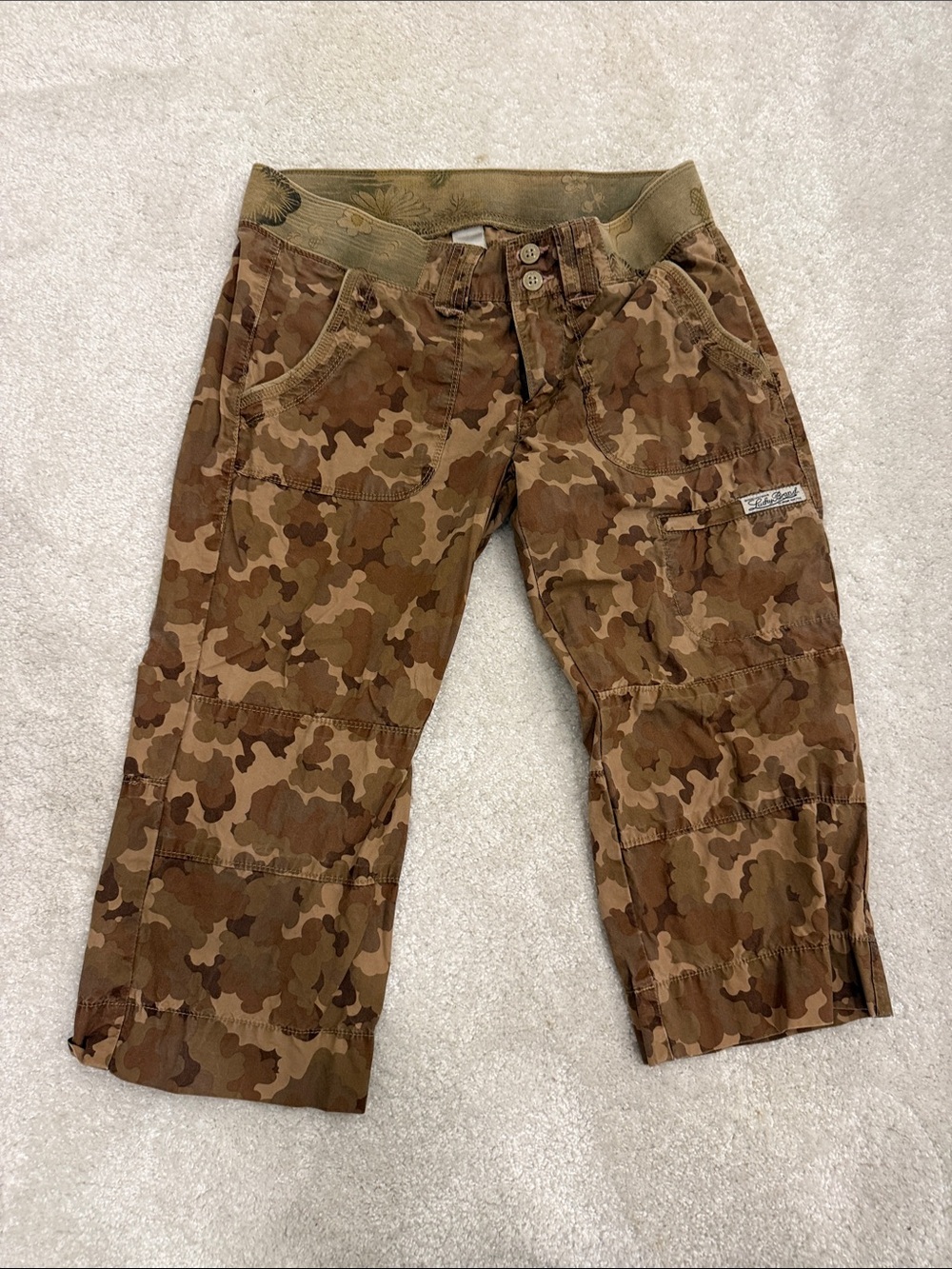 Lucky Camo Cargo Capris - Brown Multitone. Size 4/27